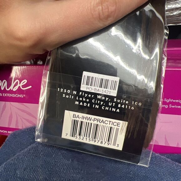 PRACTICE HAIR Ideal Hybrid Weft Hair Extensions Synthetic Practice Hair 18" - Picture 4 of 4